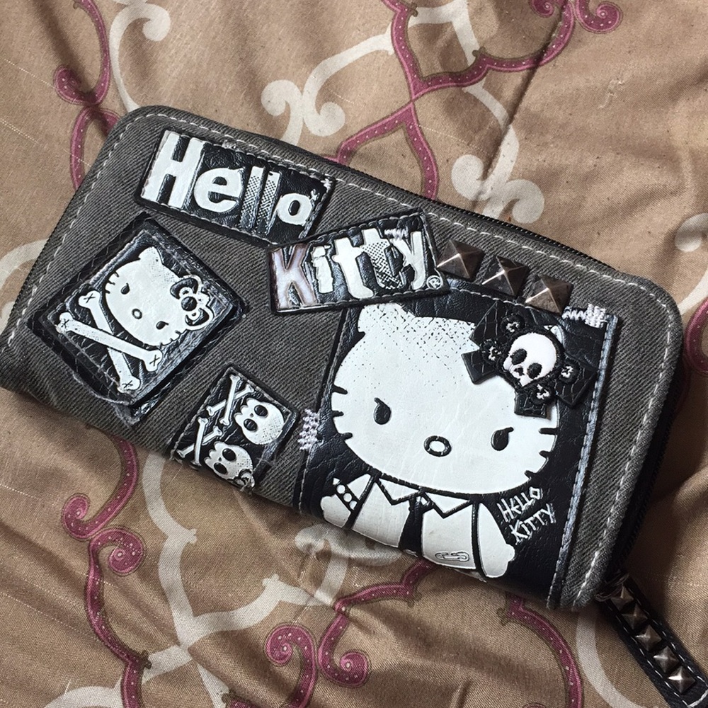Hello kitty wallet